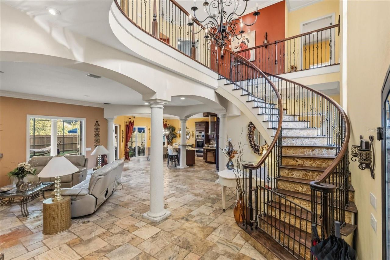 911 Jungle Avenue N, Saint Petersburg, FL 33710 Photo