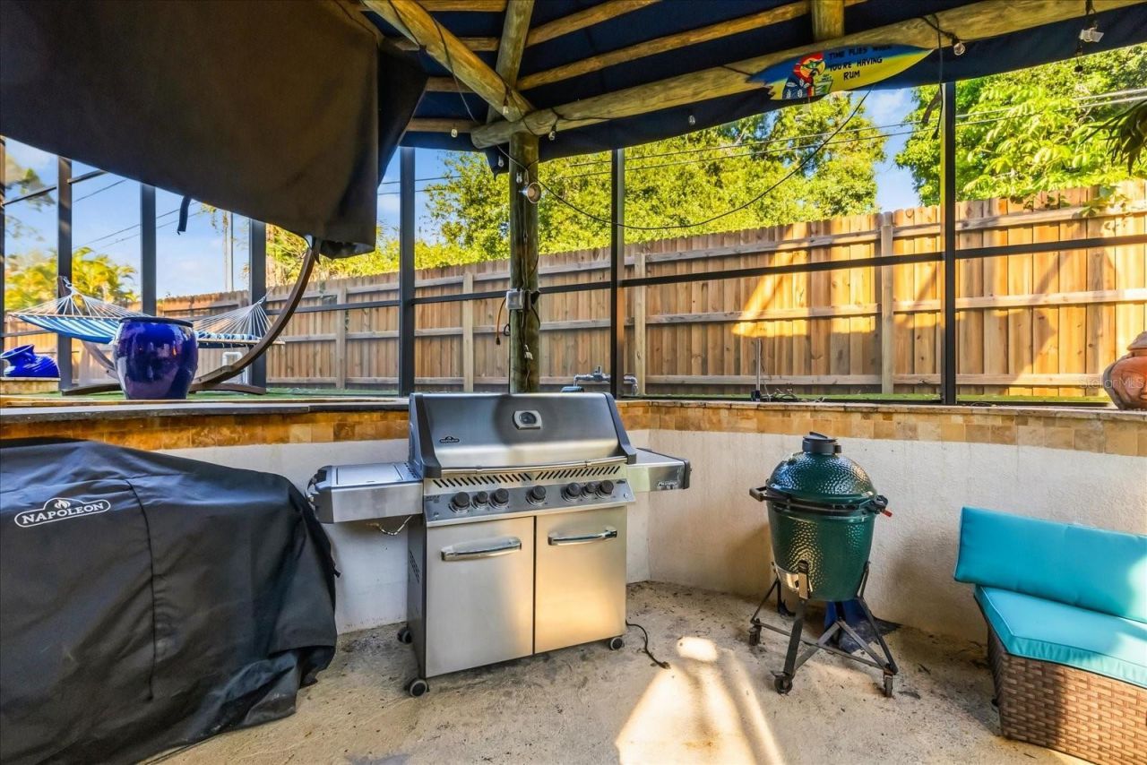 911 Jungle Avenue N, Saint Petersburg, FL 33710 Photo