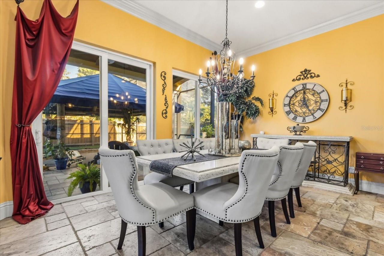 911 Jungle Avenue N, Saint Petersburg, FL 33710 Photo