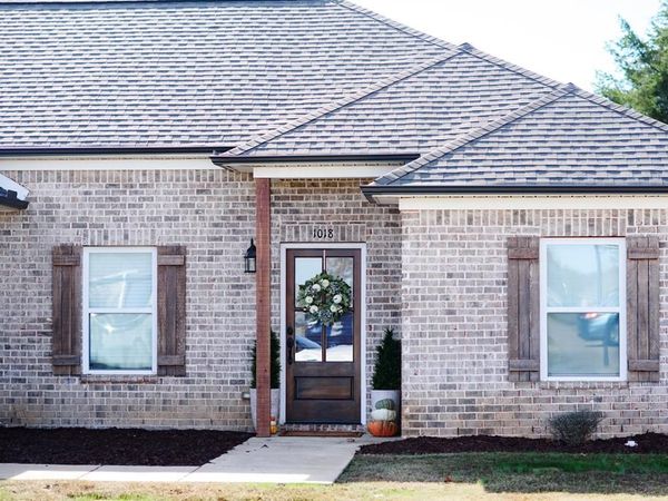 1018 Briarwood Dr., Oxford, MS 38655