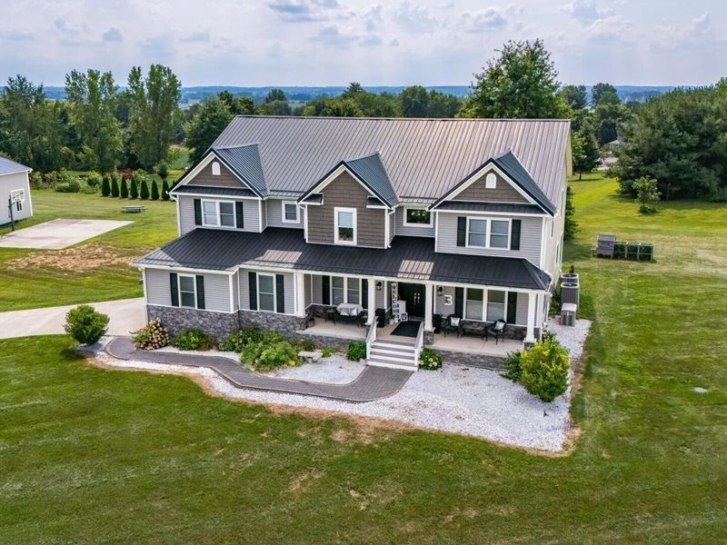 90 Louella Drive, Hebron, OH 43025 Photo 1