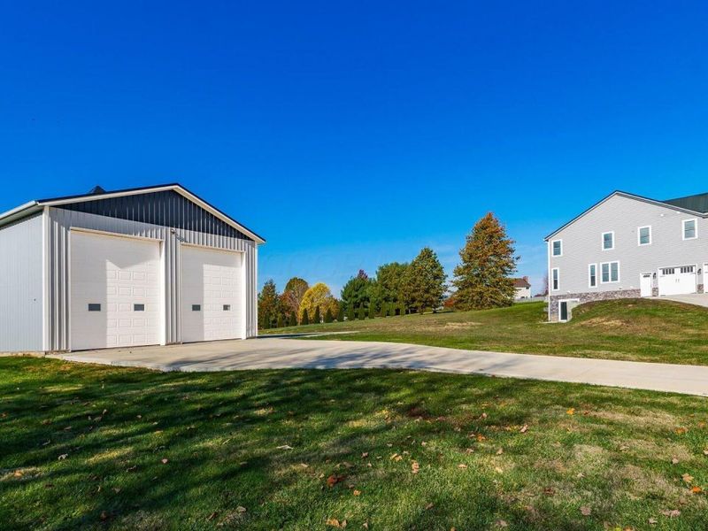 90 Louella Drive, Hebron, OH 43025 Photo 2