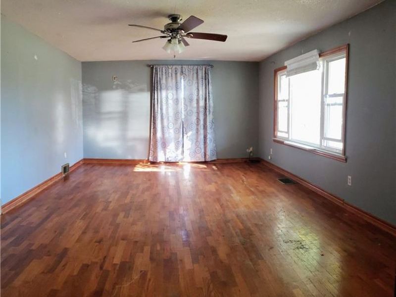 104 Mattis Drive, Lewisburg, OH 45338 Photo 2