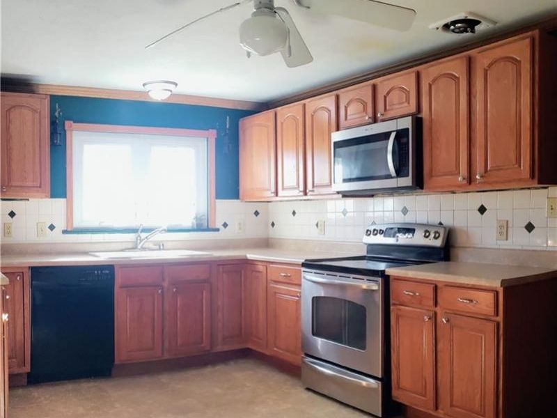 104 Mattis Drive, Lewisburg, OH 45338 Photo 4