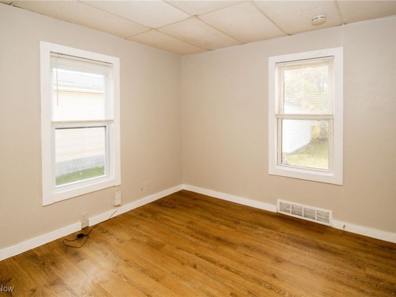 3818 Highland Road, Cleveland, OH 44111 Photo 17