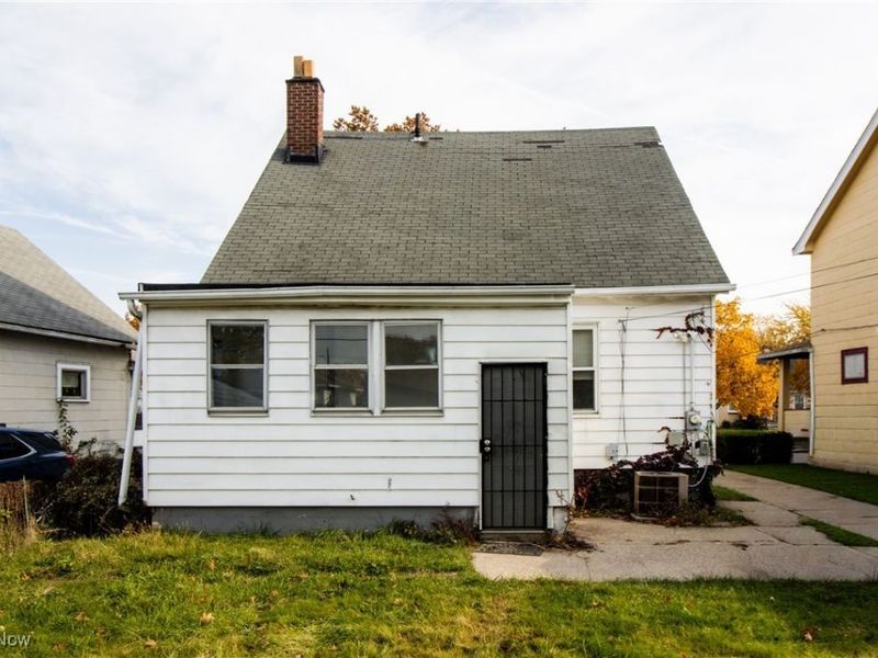 3818 Highland Road, Cleveland, OH 44111 Photo 6