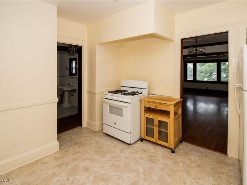 2671 E 130th Street, Cleveland, OH 44120 Photo 20