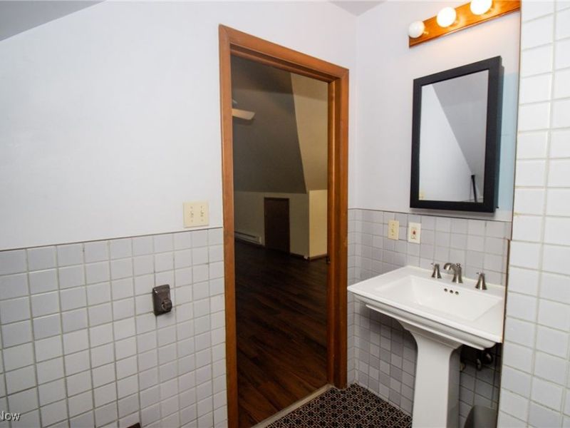 2671 E 130th Street, Cleveland, OH 44120 Photo 8