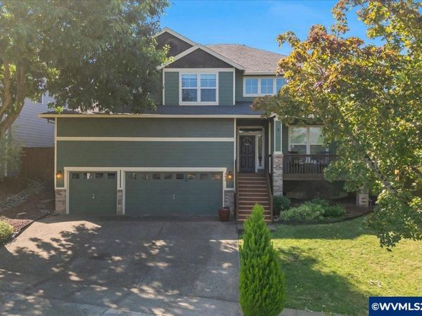 393 Stellers Eagle St NW, Salem, OR 97304