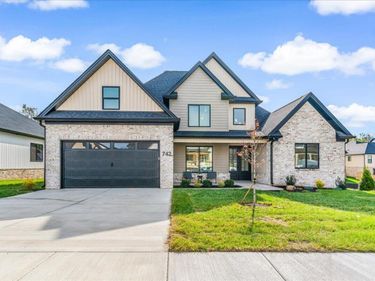 742 Azalea Lane, Versailles, KY 40383