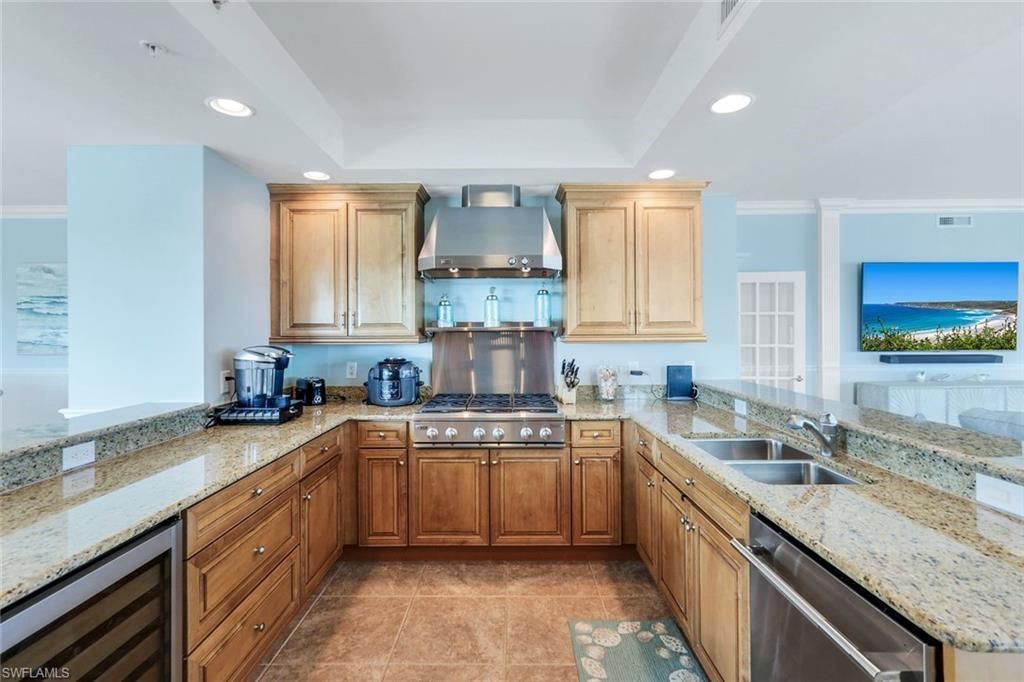 275 Indies Way, Unit 706, Naples, FL 34110 Photo
