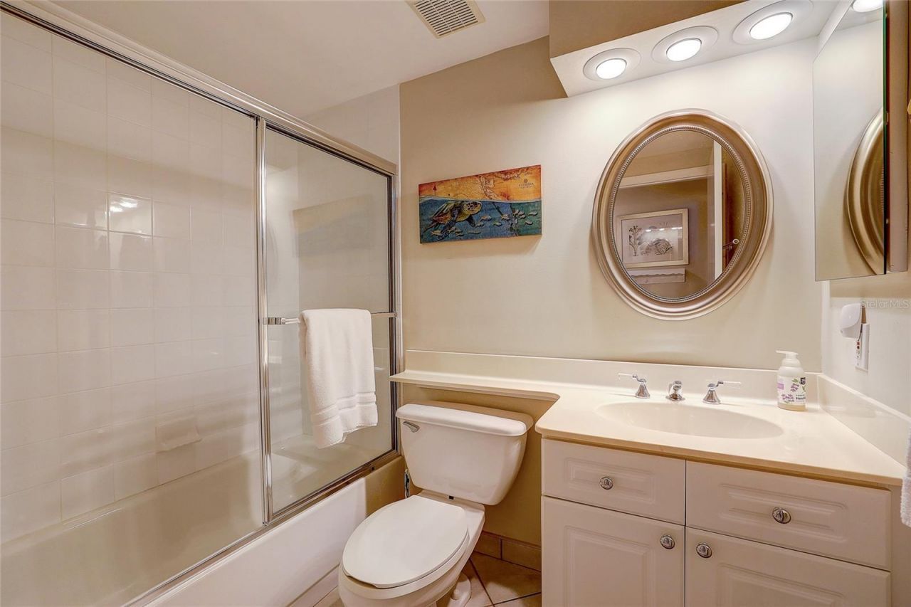 1800 Benjamin Franklin Drive, Unit A202, Sarasota, FL 34236 Photo