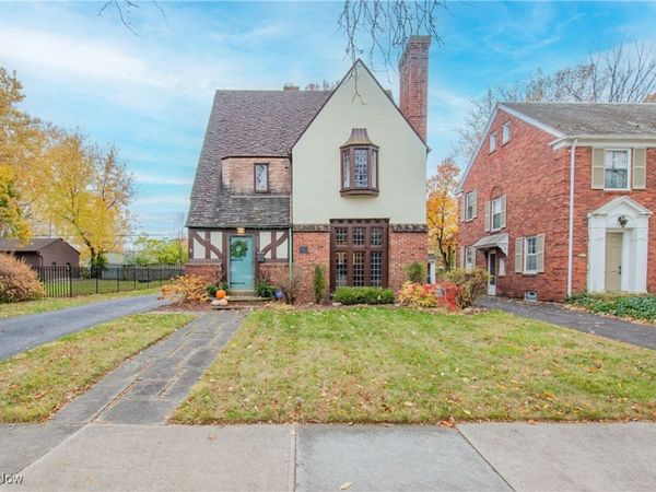 18302 Scottsdale Boulevard, Shaker Heights, OH 44122