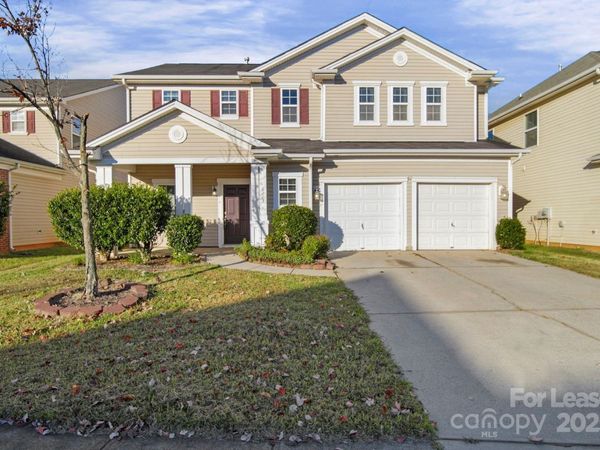 6223 Woodland Commons Drive, Charlotte, NC 28269