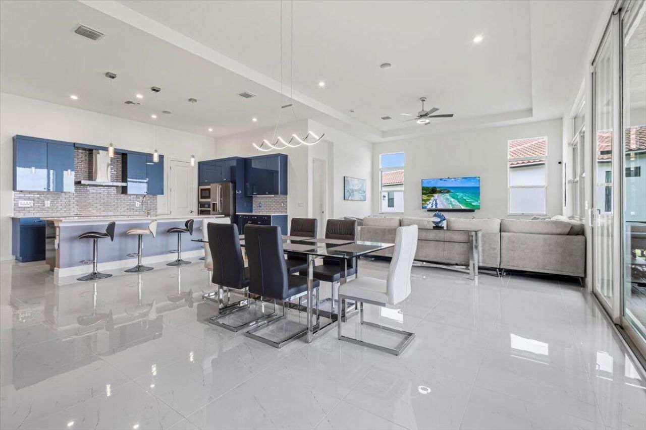 8580 SW Cantante Way, Port Saint Lucie, FL 34987 Photo