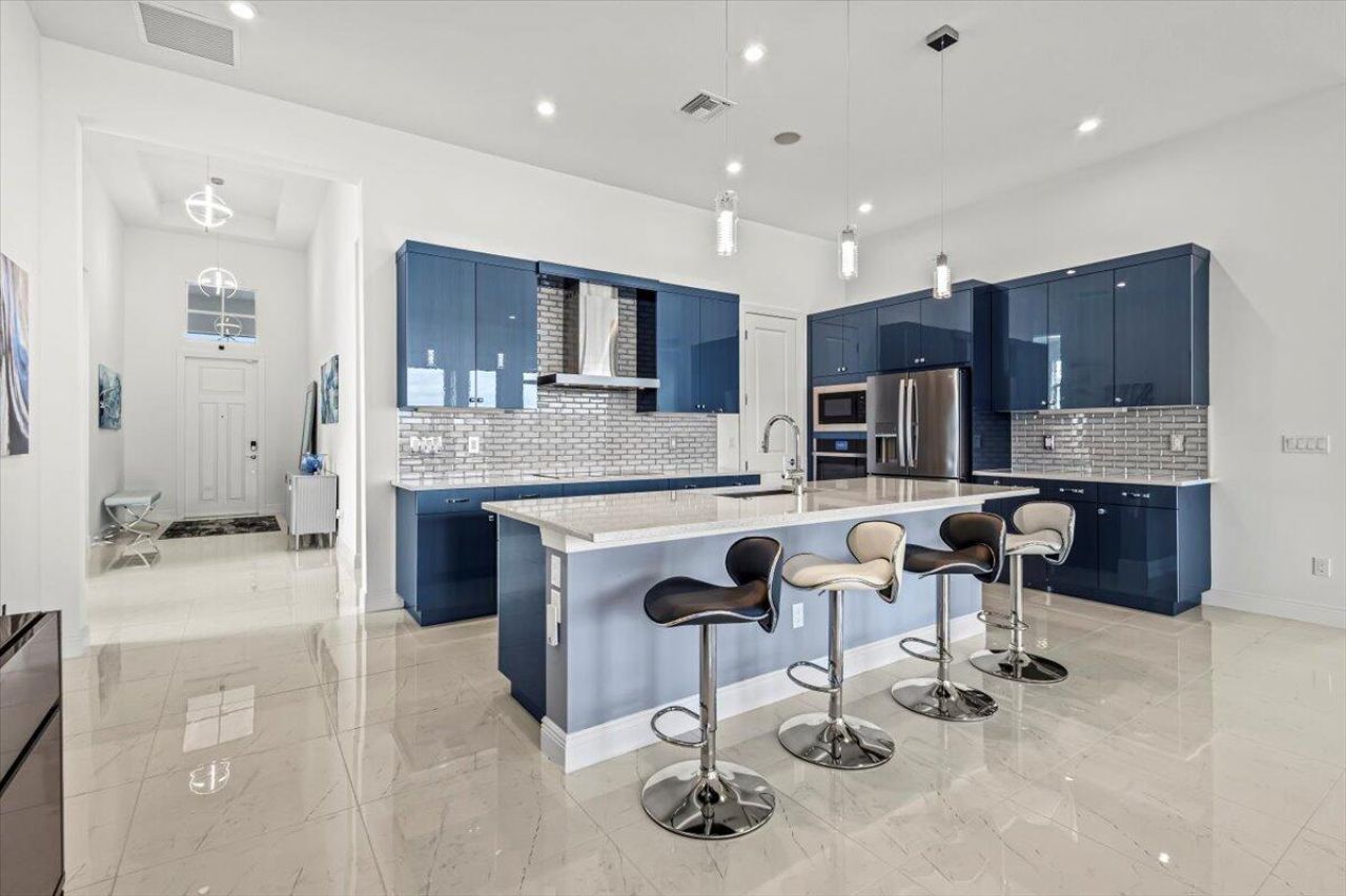 8580 SW Cantante Way, Port Saint Lucie, FL 34987 Photo