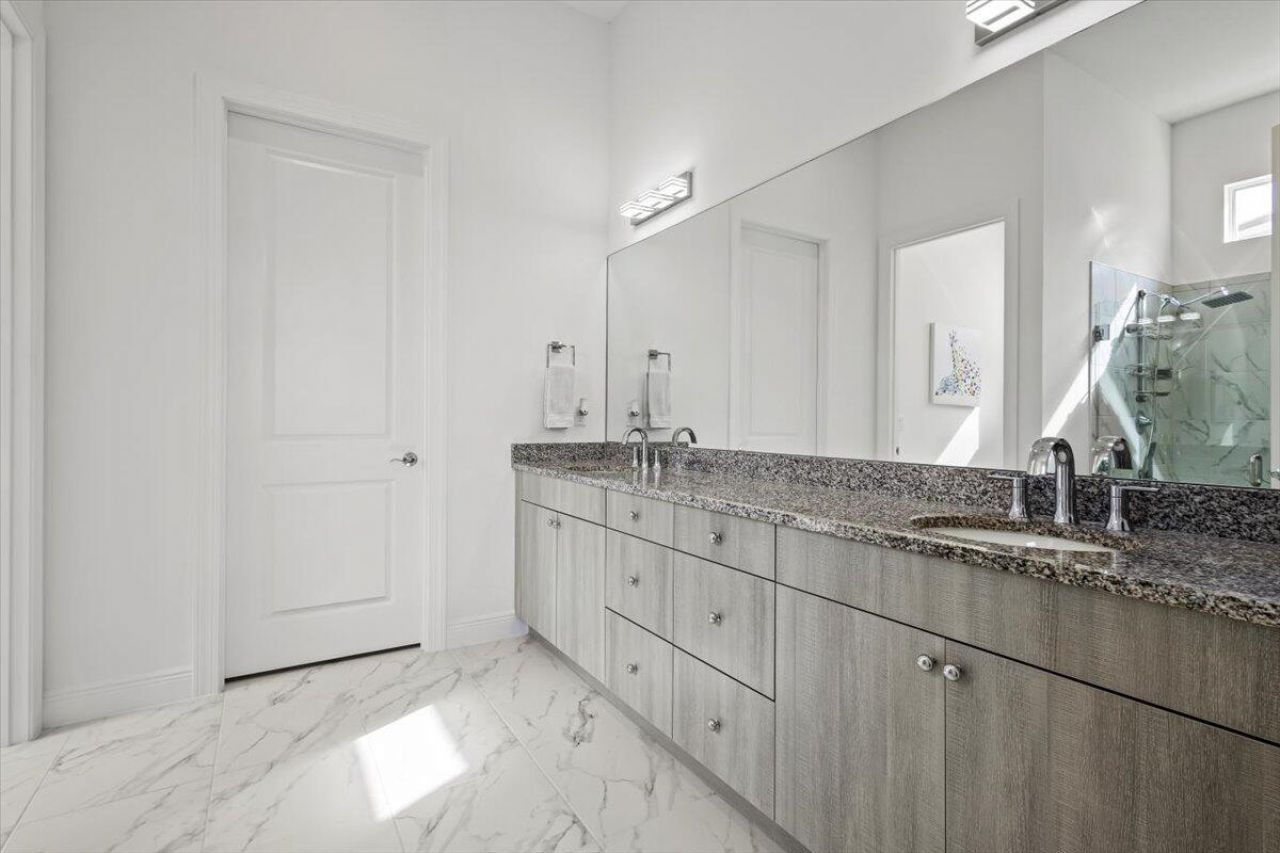 8580 SW Cantante Way, Port Saint Lucie, FL 34987 Photo