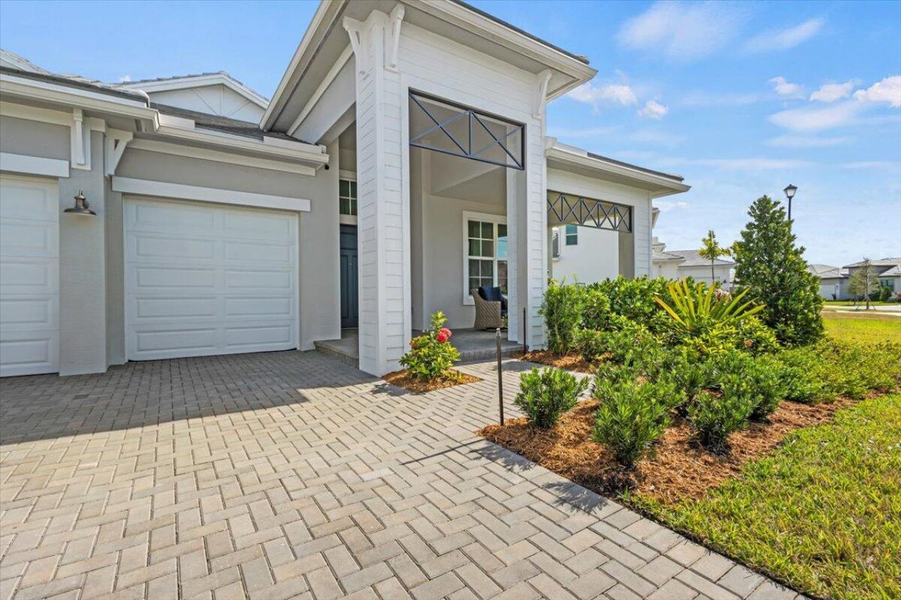 8580 SW Cantante Way, Port Saint Lucie, FL 34987 Photo