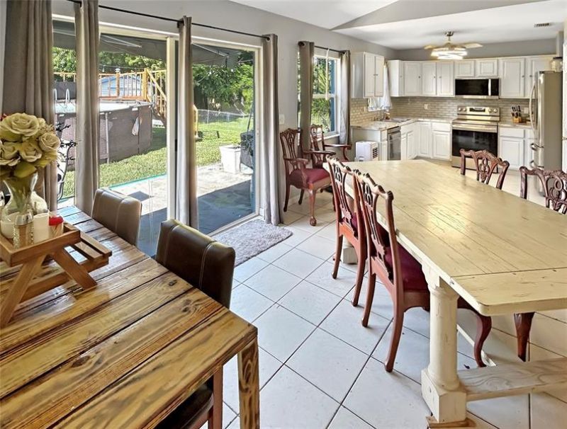3043 SE Banyan Street, Stuart, FL 34997 Photo