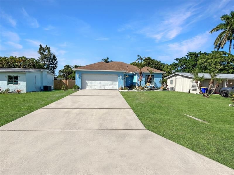3043 SE Banyan Street, Stuart, FL 34997 Photo