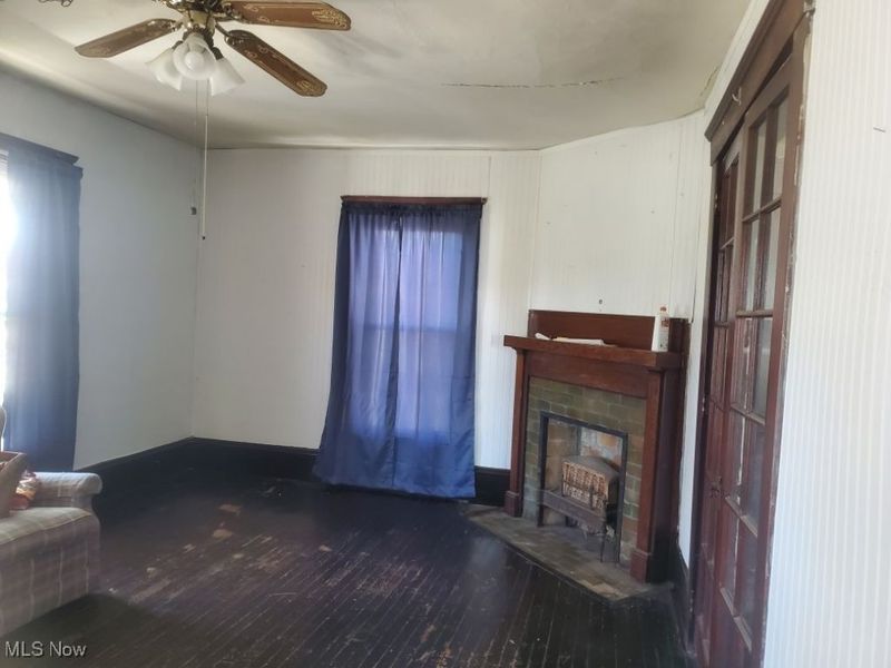 537 3rd Street, Elyria, OH 44035 Photo 6