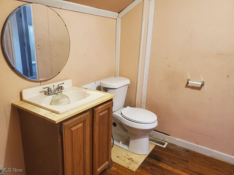 537 3rd Street, Elyria, OH 44035 Photo 9