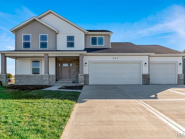 421 George Bush Boulevard, Troy, IL 62294