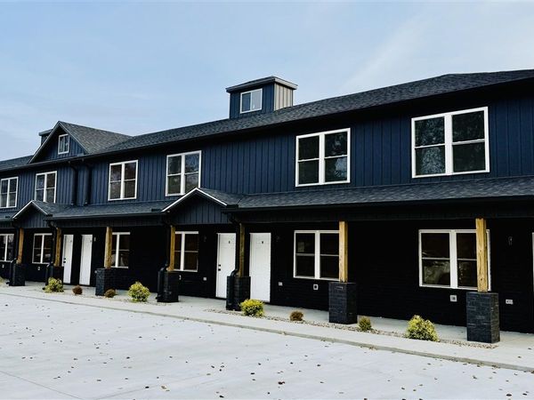 913 W 9th Street , Russellville, KY 42276