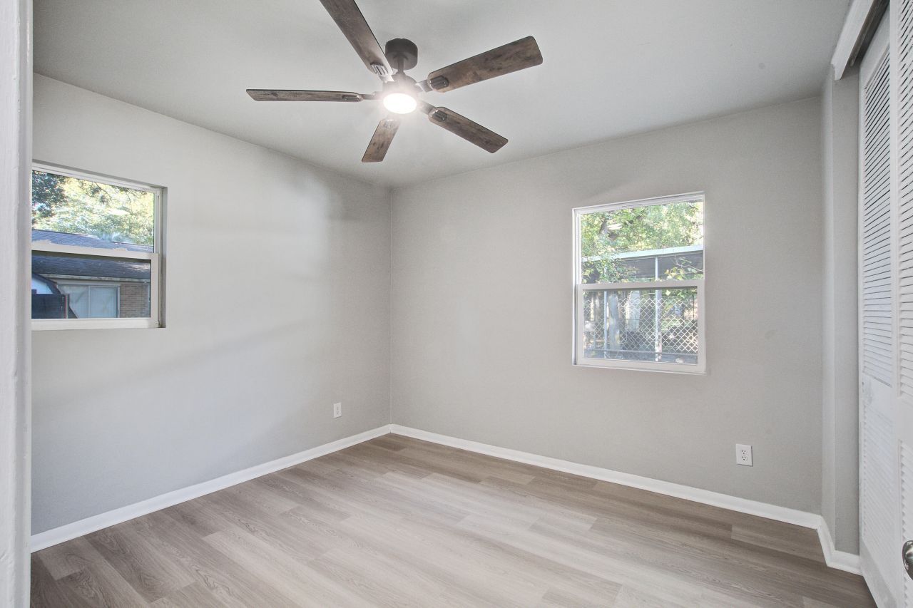 2670 Louise Drive Photo 18