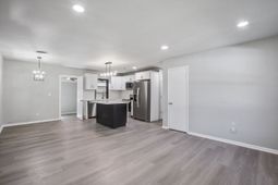 2670 Louise Drive photo 4