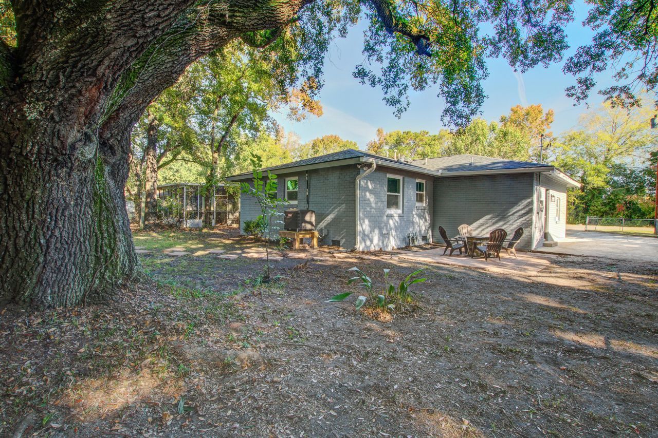 2670 Louise Drive Photo 24