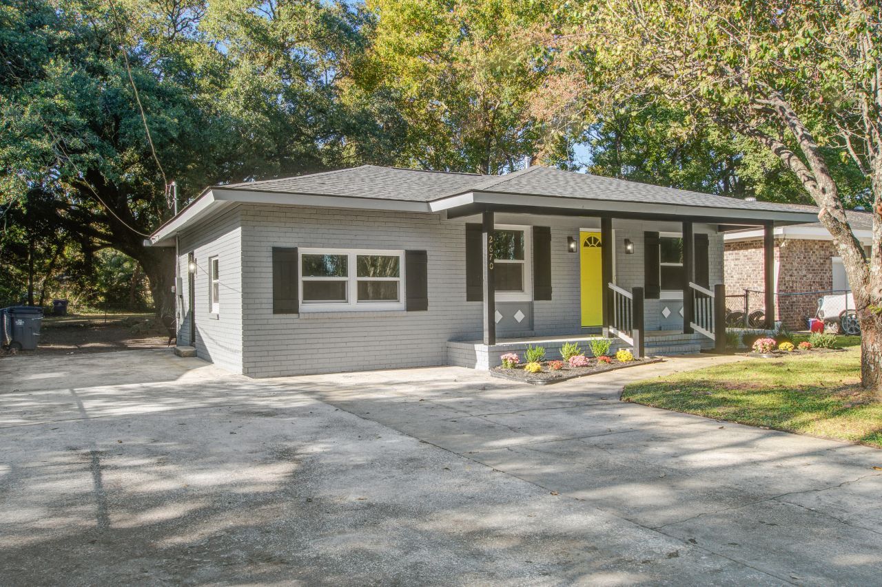 2670 Louise Drive Photo 4