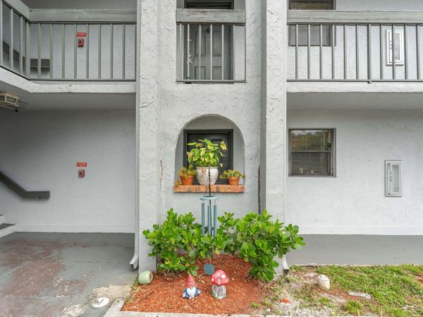 2050 N Congress Avenue, Unit 109, West Palm Beach, FL 33401