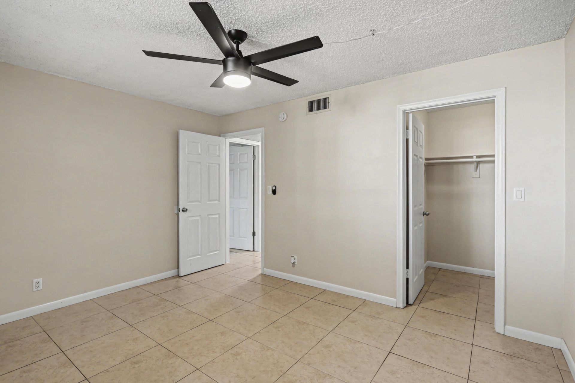 2050 N Congress Avenue, Unit 109, West Palm Beach, FL 33401 Photo