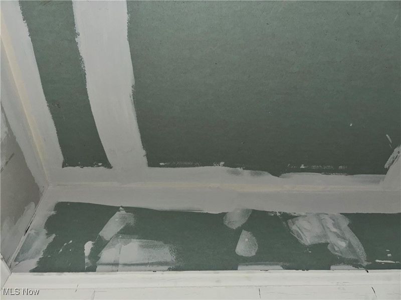 11502 Fairport Avenue, Cleveland, OH 44108 Photo 16