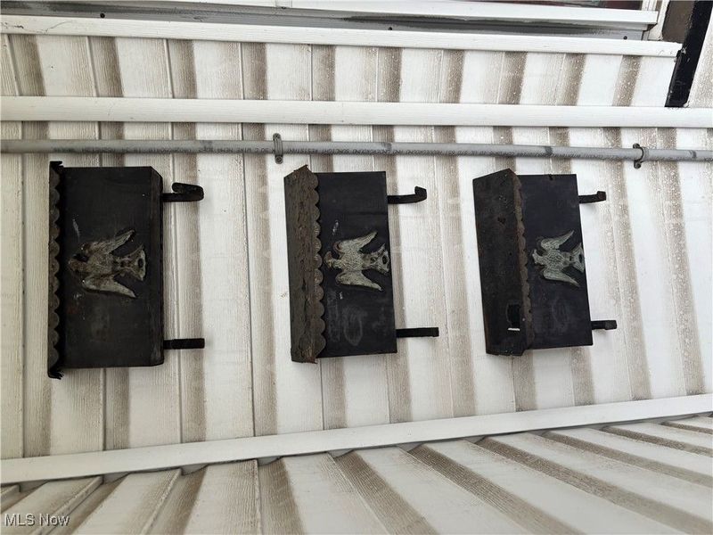 11502 Fairport Avenue, Cleveland, OH 44108 Photo 2