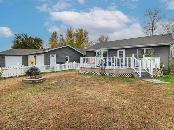 1 Irvine Court, Galena, IL 61025