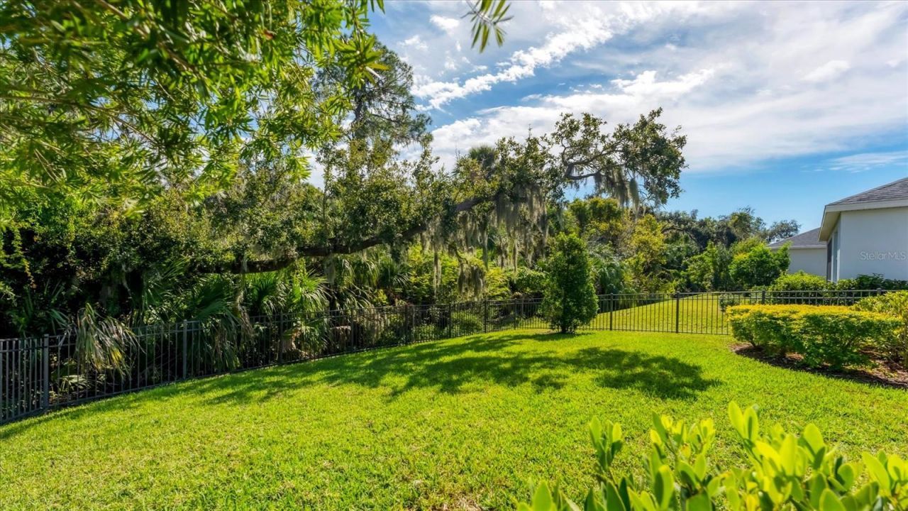 5935 Maidenstone Way, Palmetto, FL 34221 Photo