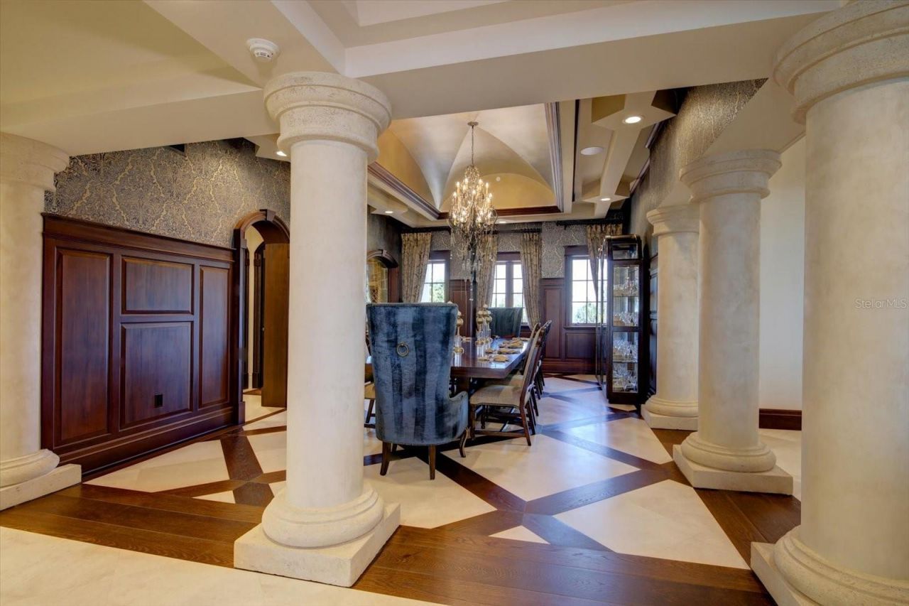 1700 Gulf Boulevard, Belleair Beach, FL 33786 Photo