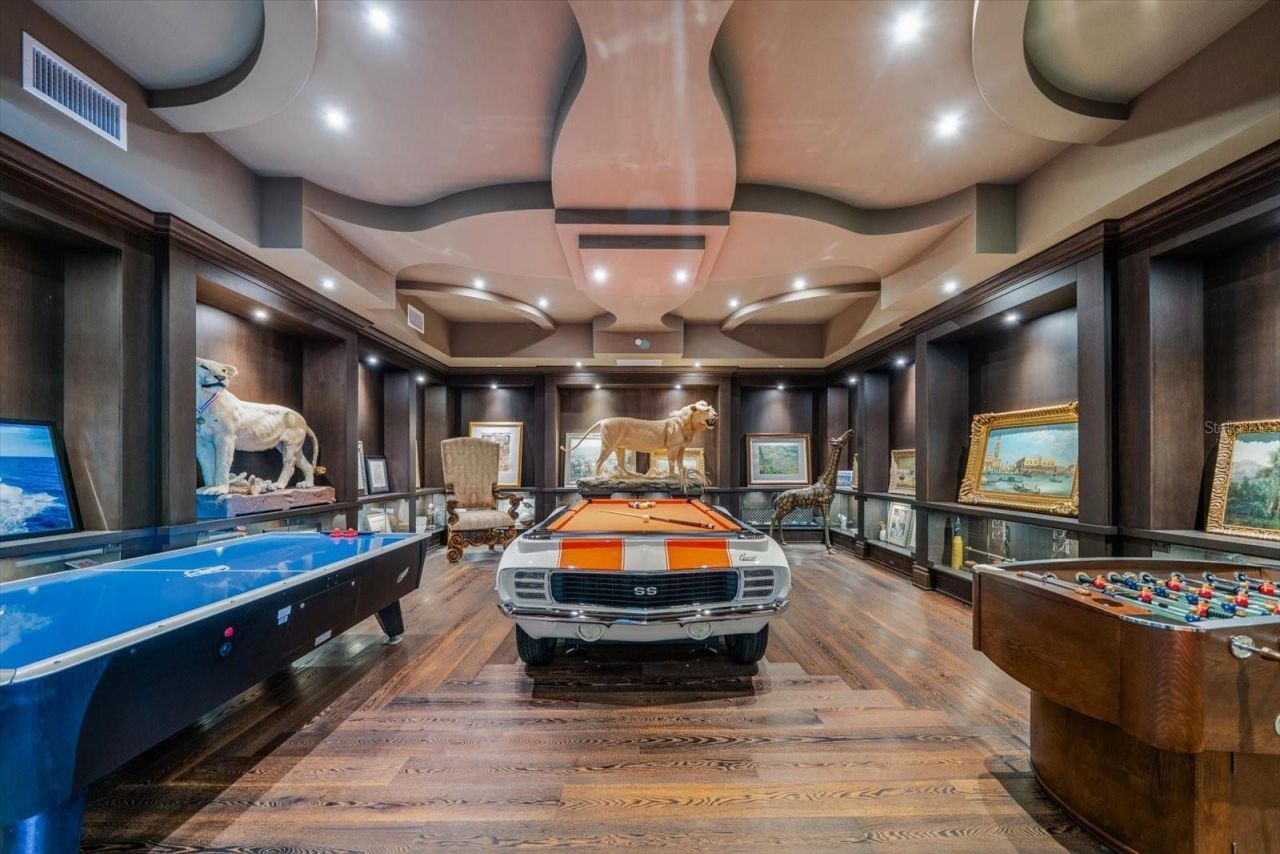 1700 Gulf Boulevard, Belleair Beach, FL 33786 Photo