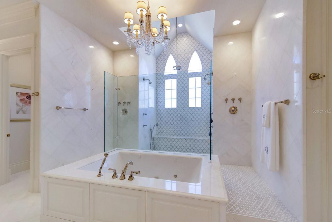 1700 Gulf Boulevard, Belleair Beach, FL 33786 Photo