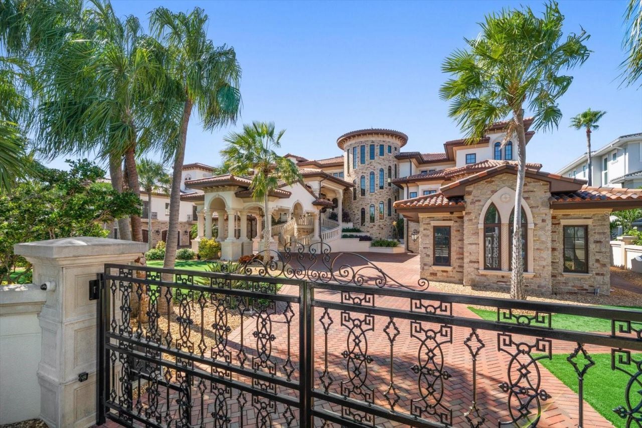 1700 Gulf Boulevard, Belleair Beach, FL 33786 Photo