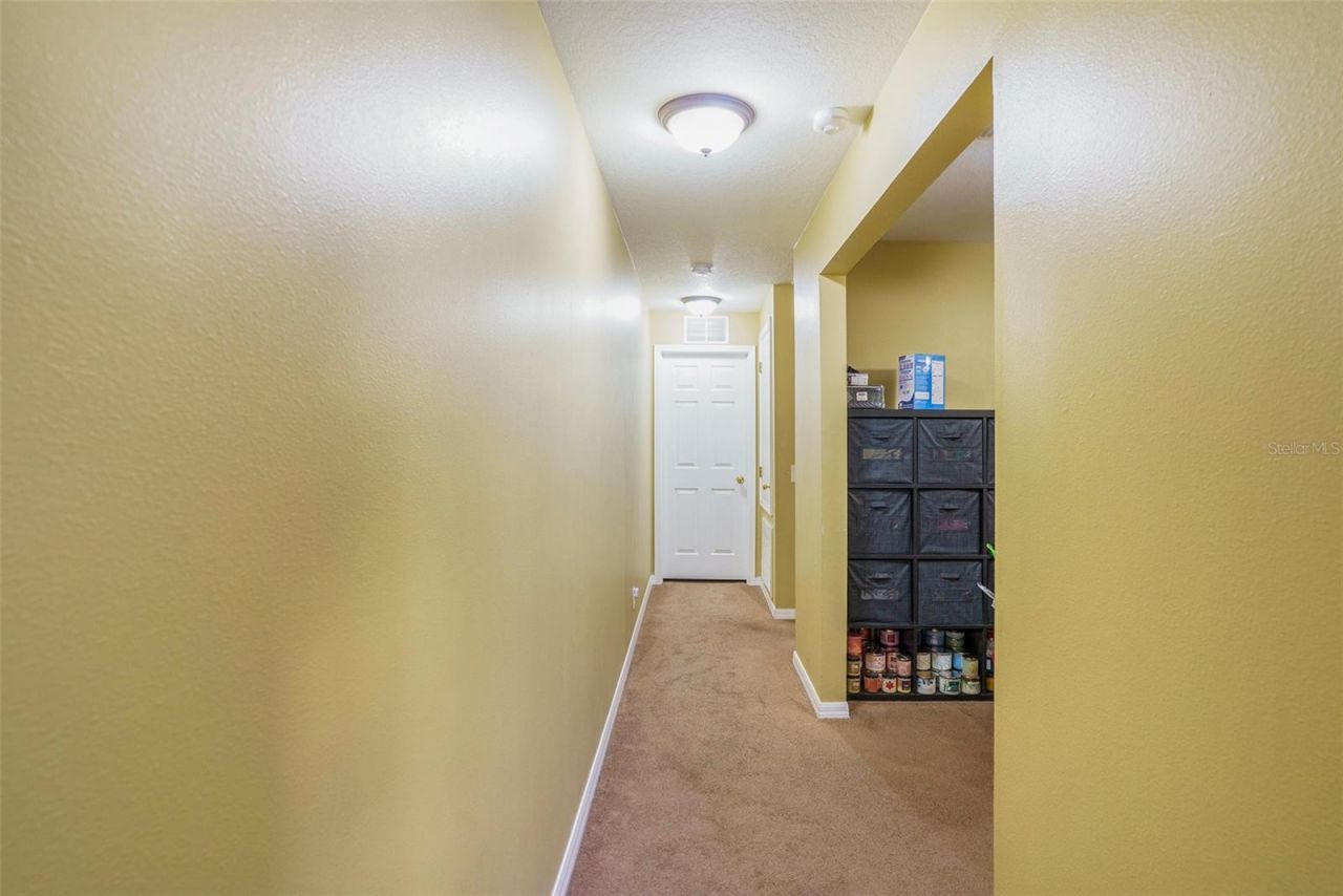 3869 Island Way, Saint Petersburg, FL 33705 Photo