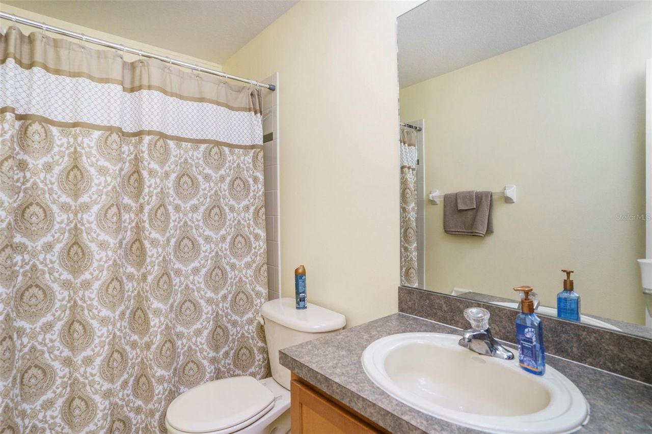 3869 Island Way, Saint Petersburg, FL 33705 Photo