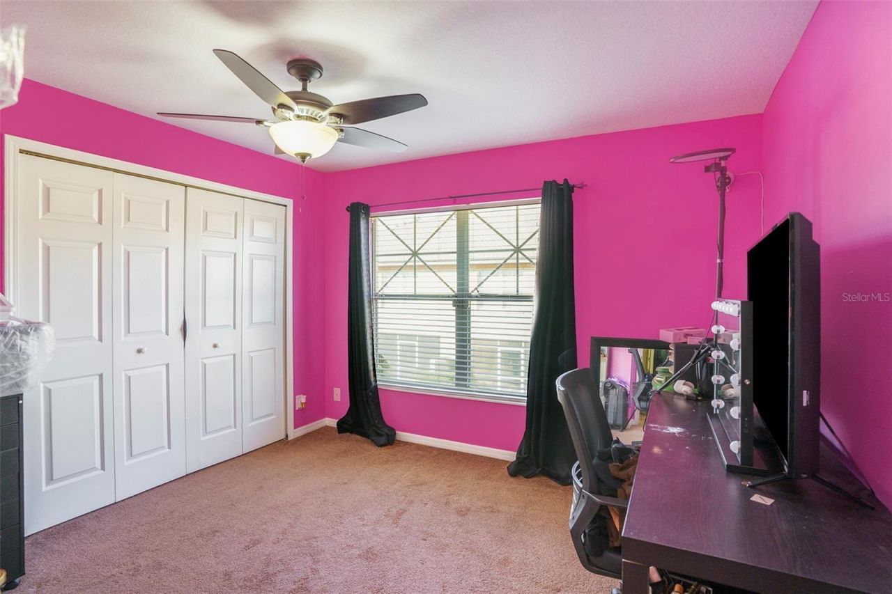 3869 Island Way, Saint Petersburg, FL 33705 Photo