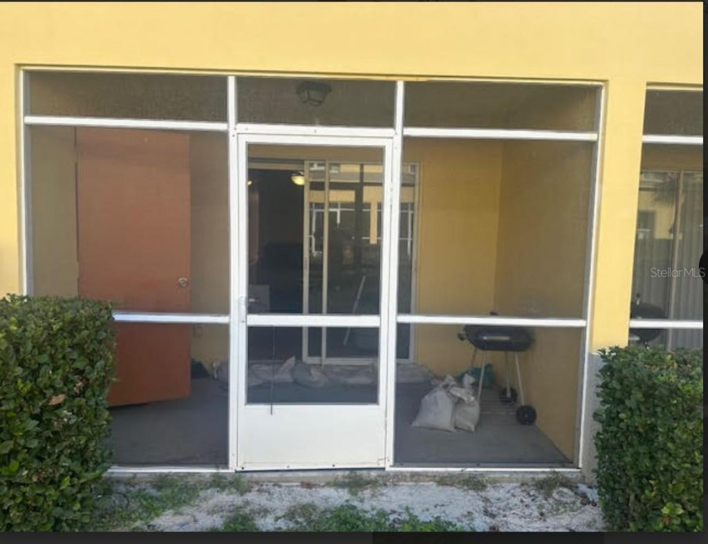 3869 Island Way, Saint Petersburg, FL 33705 Photo