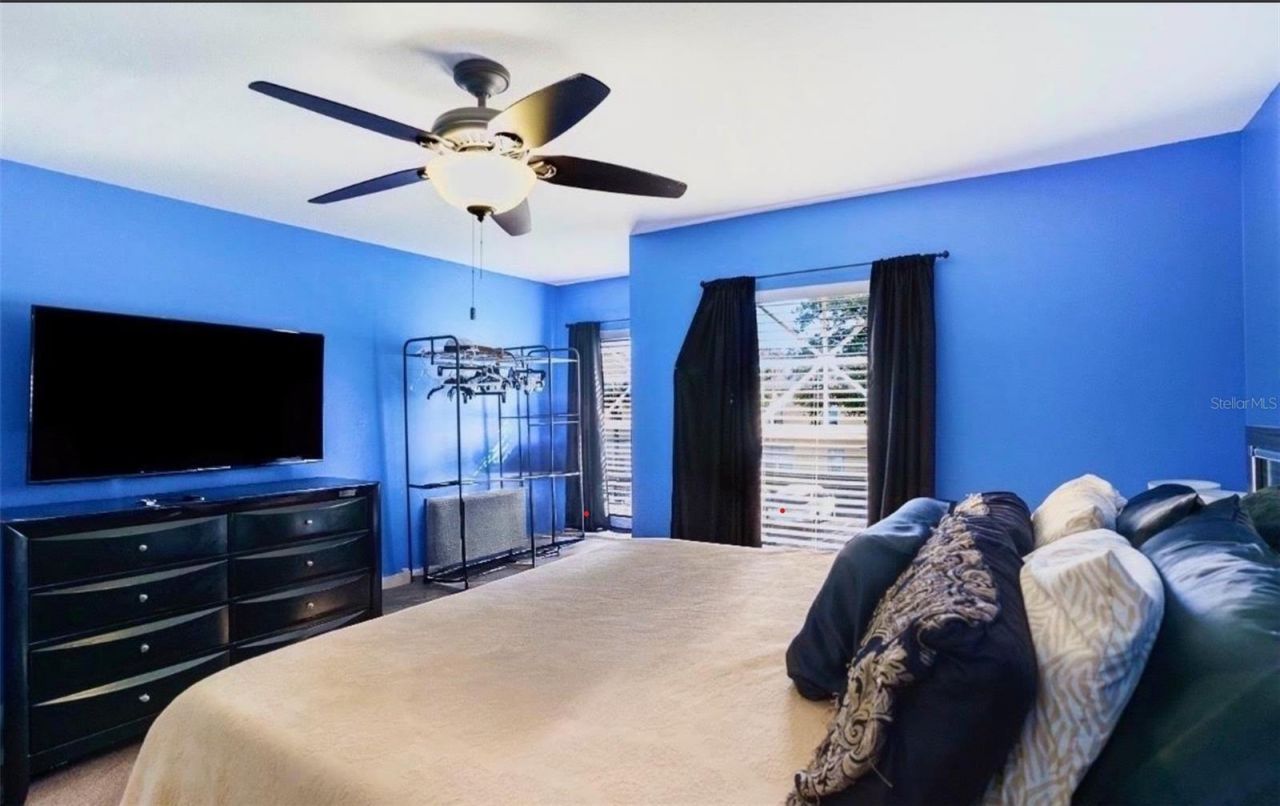 3869 Island Way, Saint Petersburg, FL 33705 Photo