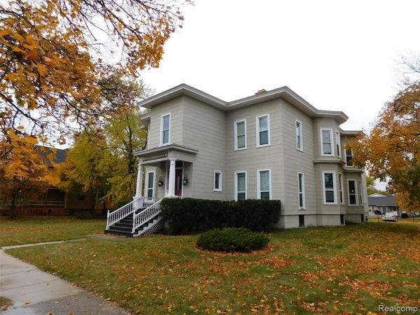 1805 Military Street, Port Huron, MI 48060