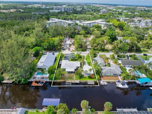 1483 Bembury DR, NAPLES, FL 34102