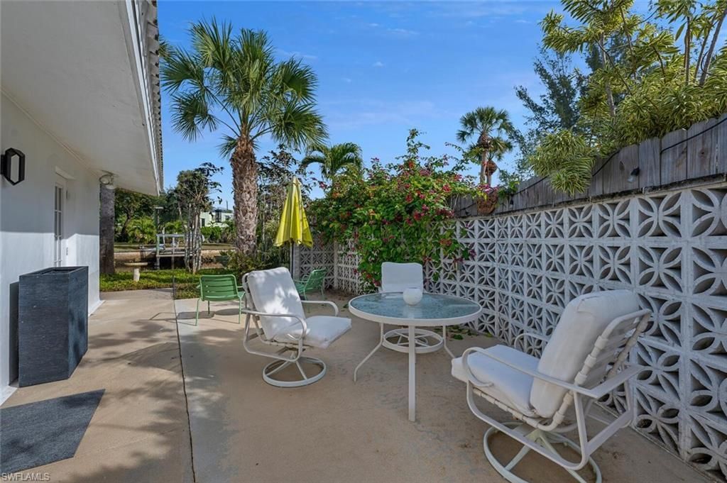 1483 Bembury Dr, Naples, FL 34102 Photo